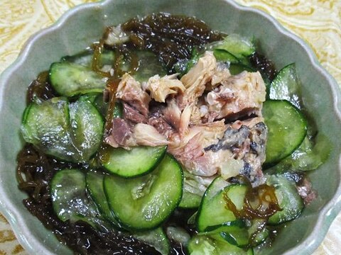 鯖キュウリもずくの生姜酢